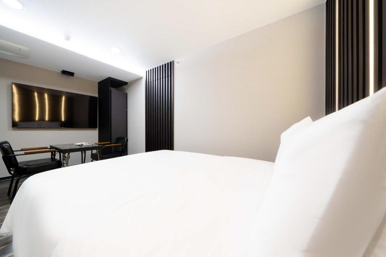 Ytt Hotel Пусан Экстерьер фото
