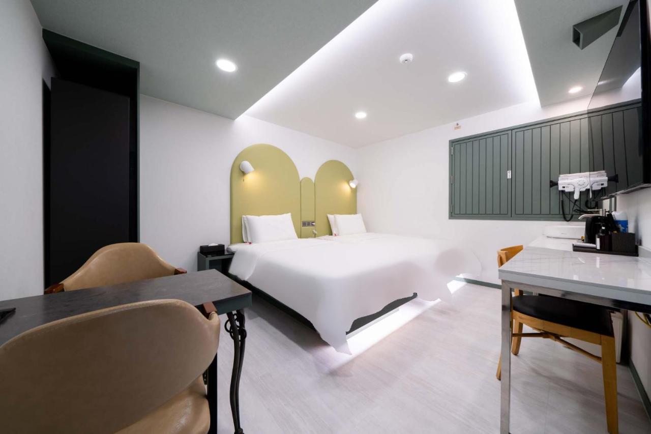 Ytt Hotel Пусан Экстерьер фото