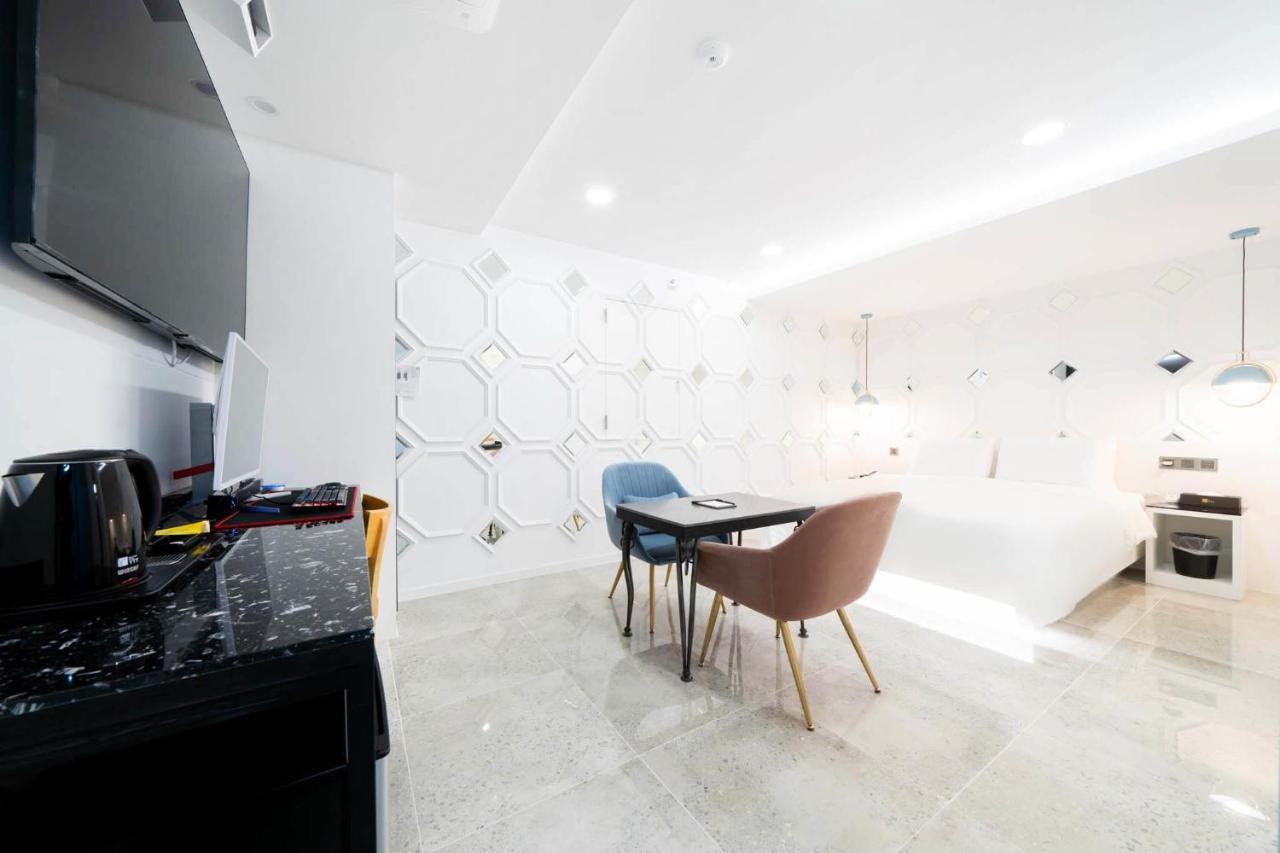 Ytt Hotel Пусан Экстерьер фото