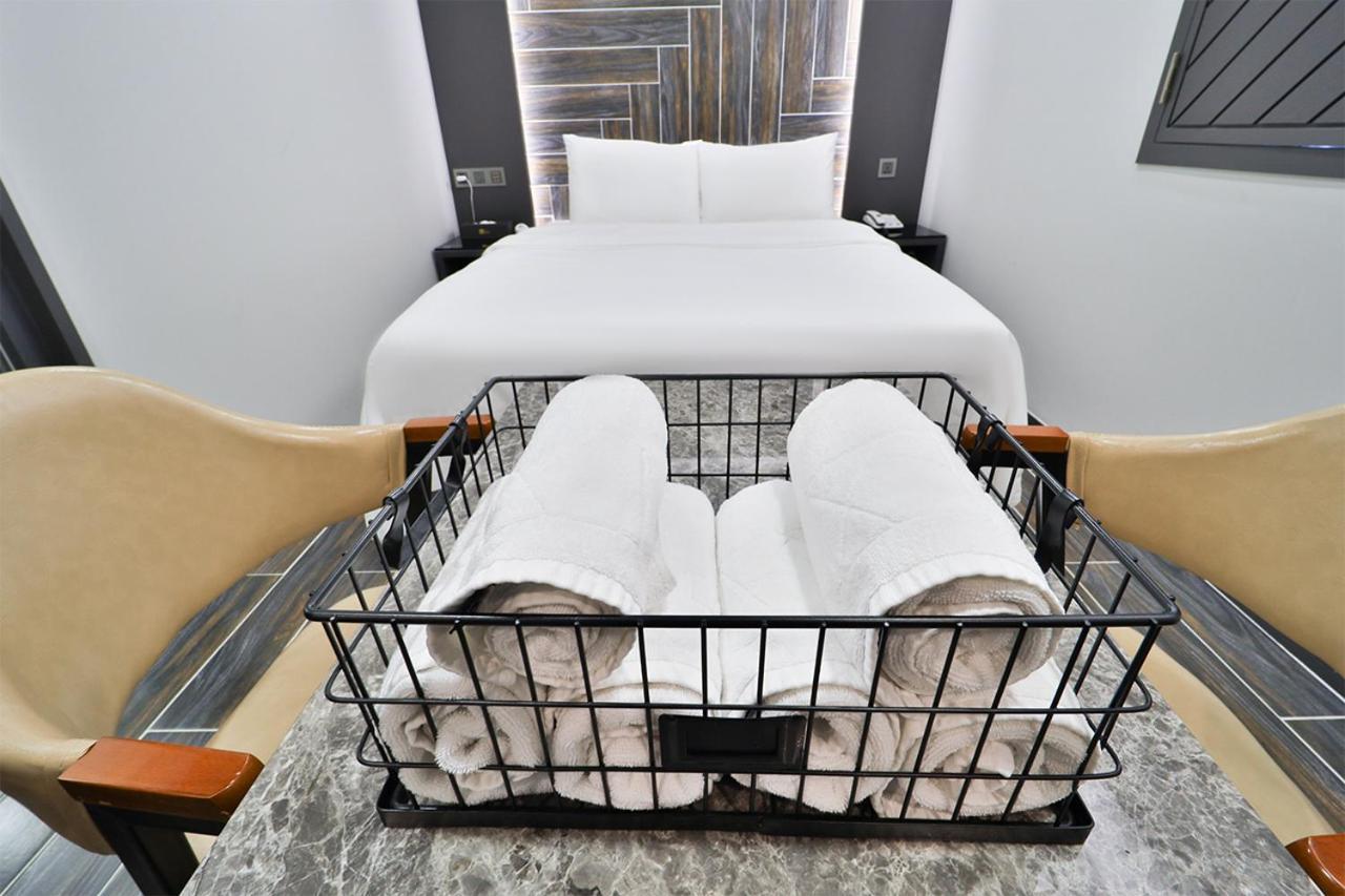 Ytt Hotel Пусан Экстерьер фото